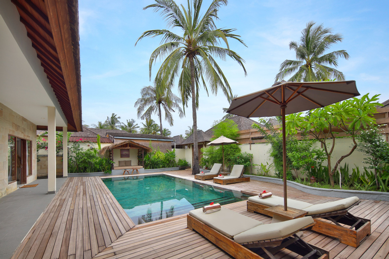 Swimming Pool 24