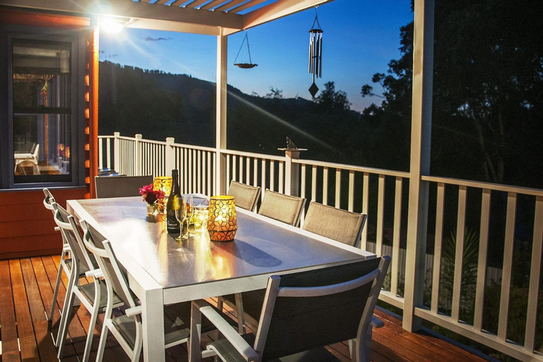 Exterior & Views 3, Artee House - A Bright Escape, Alpine - East