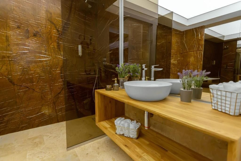 Bathroom 3, Novum by the sea, Mangalia