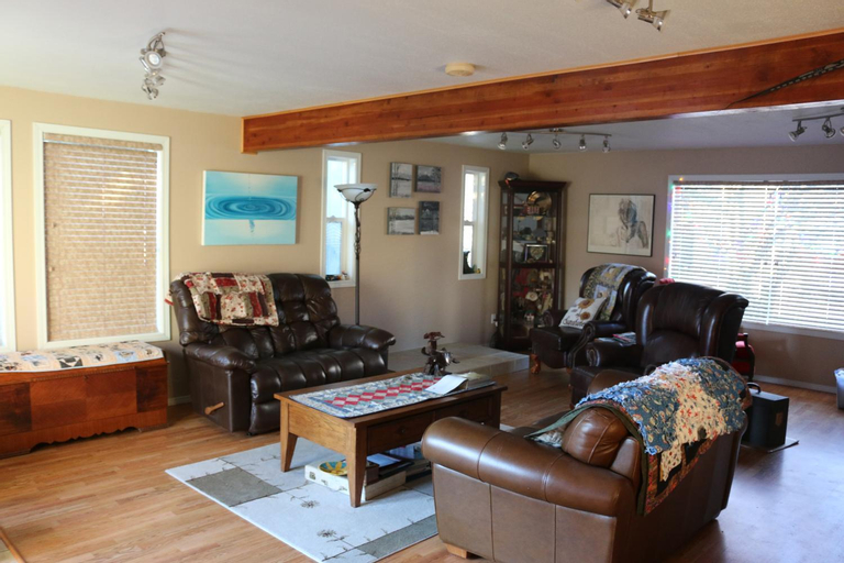 Sunshine House Bed and Breakfast, Kenai Peninsula