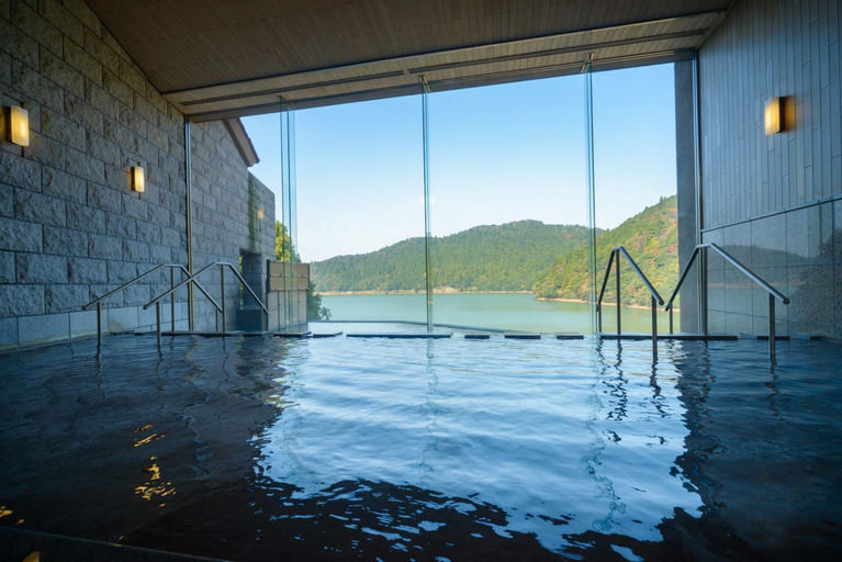 Sport & Beauty 1, Unzenonsen Azumaen, Unzen