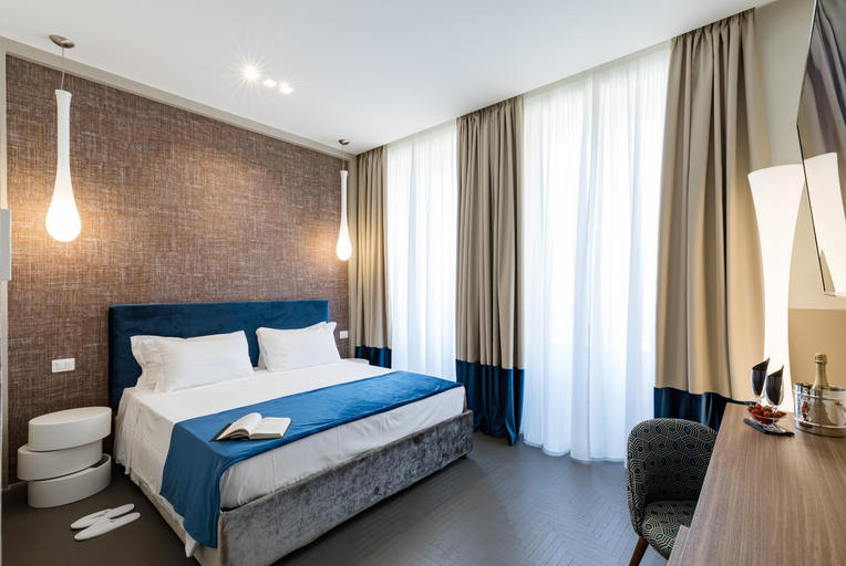 Bedroom 3, A World Aparts - Barberini Boutique Hotel, Roma