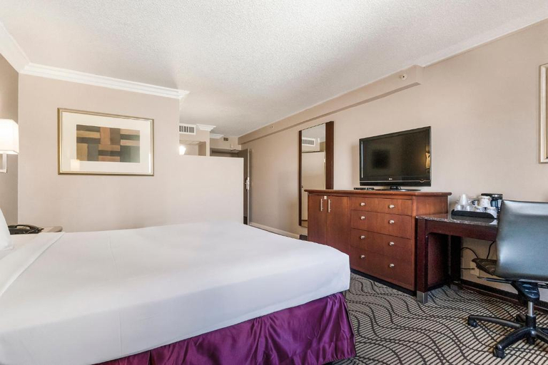 Bedroom 3, Jack London Inn, Alameda