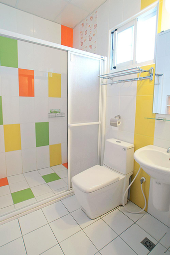 Bathroom 4, Breeze Homeland Bed and Breakfast, Taitung