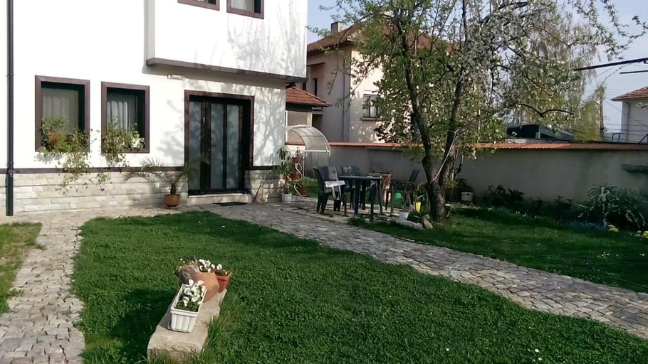 Others 3, Bobekova Kashta, Panagyurishte