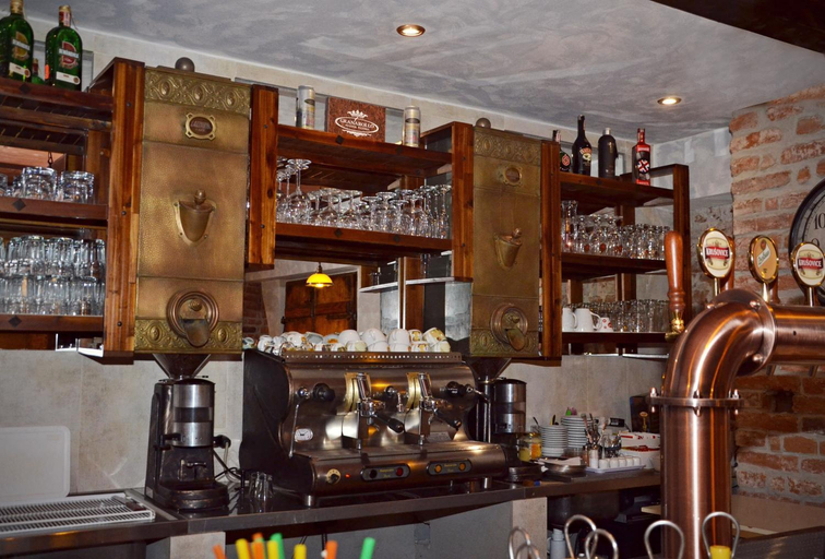 Food & Drinks 2, Granarollo Penzion Pizzeria, Zlaté Moravce