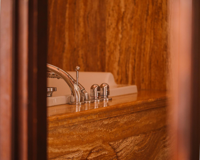 Bathroom 5, Hotel Copernicus, Kraków City