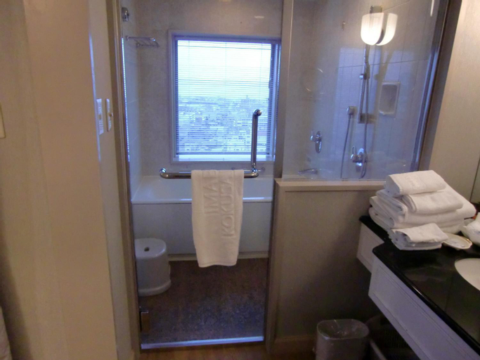 Bathroom 2