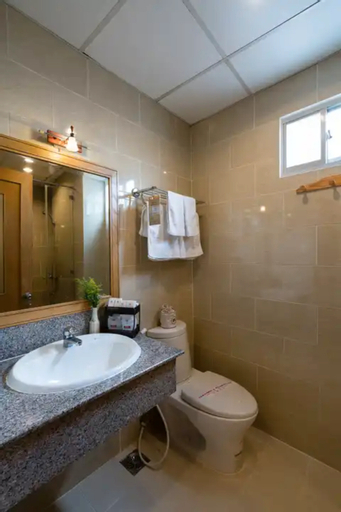 Bathroom 4