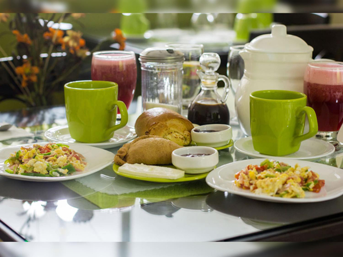 Food & Drinks, Hotel Las Gardenias, Cuenca