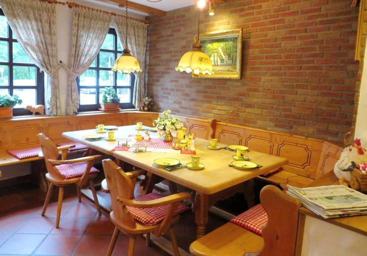 Food & Drinks 5, Hotel Gastgeb, Essen