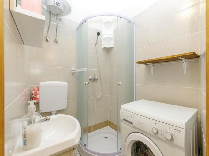 Bathroom 4, Apartment Torre Senj, Senj