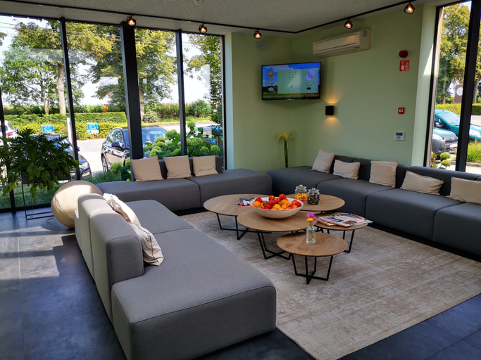 Public Area, Hotel Off, Brabant Wallon