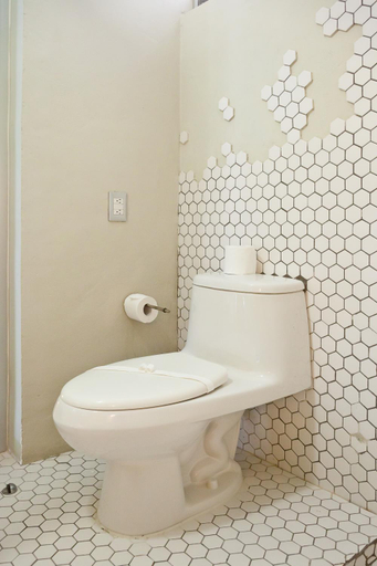 Bathroom 2, Hotel Rocamar, Isla Mujeres