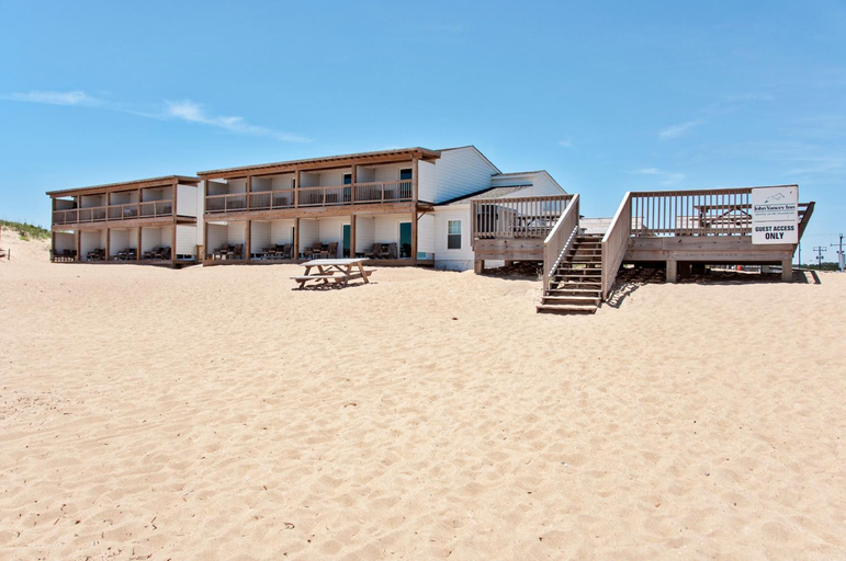 Exterior & Views 2, John Yancey Oceanfront Inn, Dare