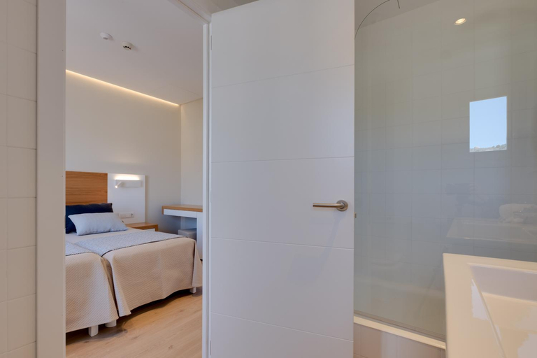 Bedroom 3, Hotel Eden Soller, Baleares