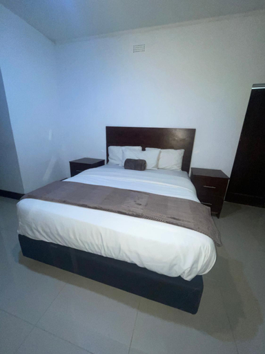 Others 5, Khayamnandi Lesuire Suites, City of Tshwane