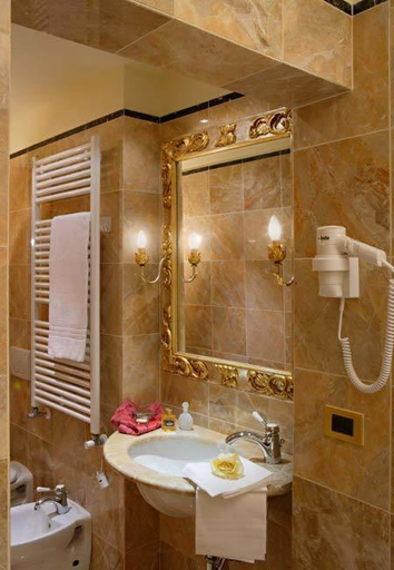Bathroom 3, Best Windows, Venezia