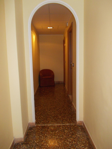 Others 5, Albergo Boccadasse, Genova
