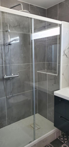 Others 5, PARIS private Room with shared space - PARIS Chambres privee avec espaces partages, Val-de-Marne