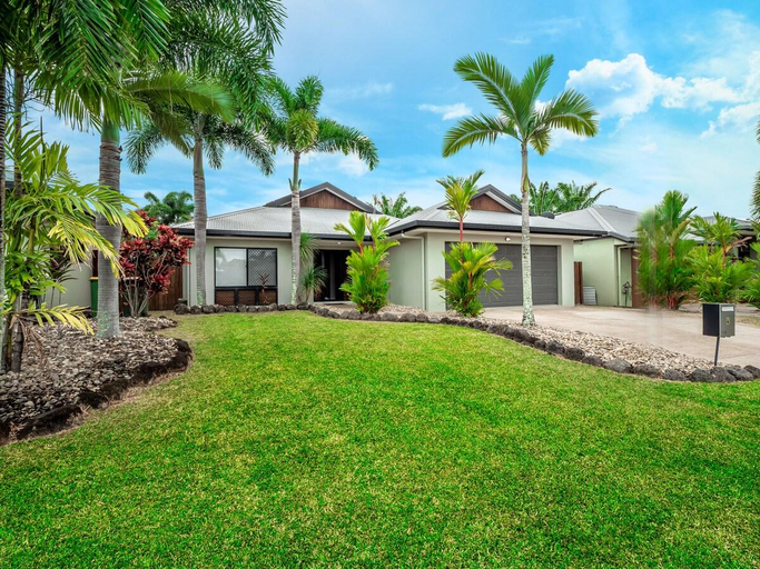 Others 5, Kewarra Beach King Bed 4BR House; Pool, BBQ, Pets, Cairns