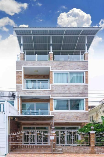 Patong Spacious 4 BR Vacation Home rooftop Views, Phuket Island