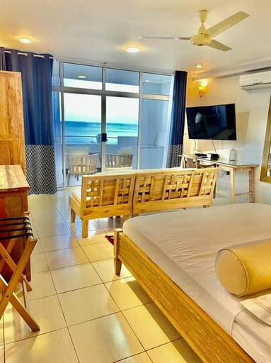 Bedroom 2, Beau Vallon Studios