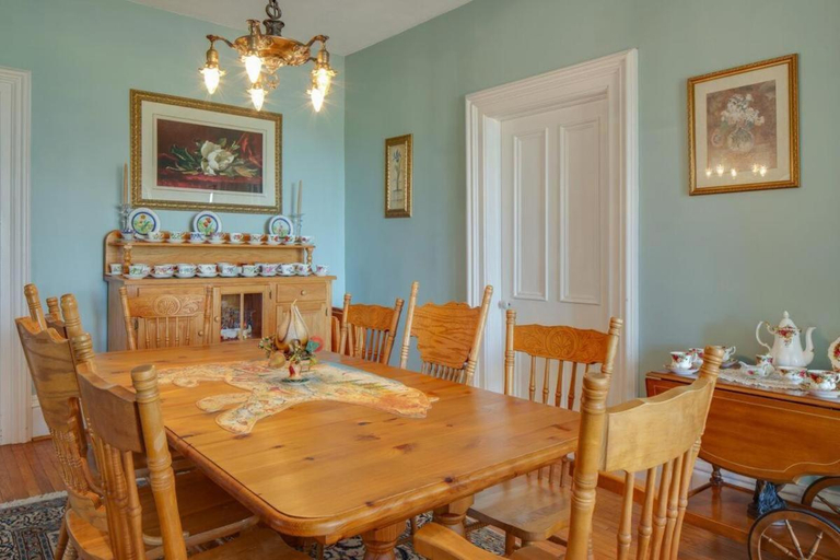 Others 3, Our Space the Perfect Place B&B, Prince Edward