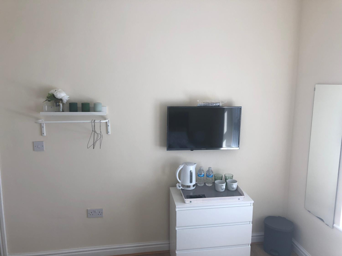 Others 4, Smeaton serviced Accommodation, Sefton