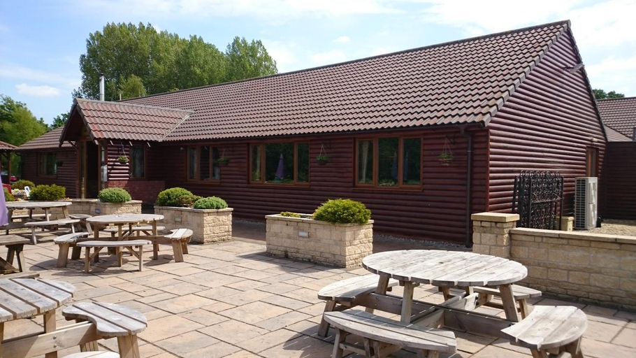 Others 5, Woodland Waters, Lincolnshire