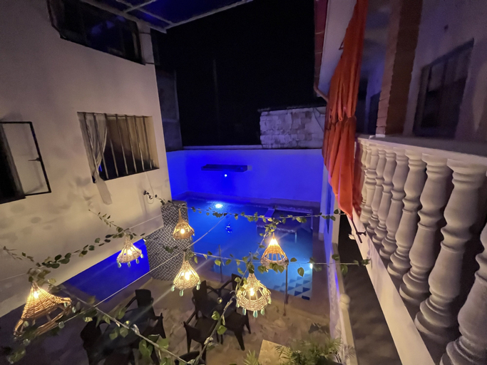 Sport & Beauty, Gran Hotel Los Angeles, El Colegio