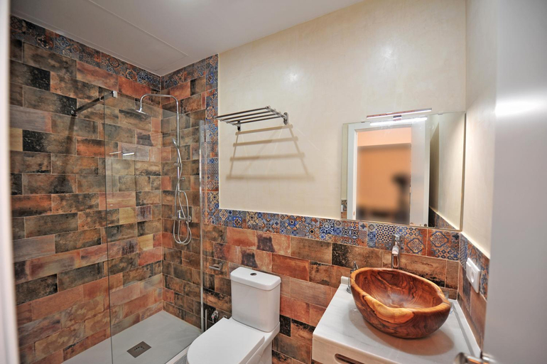 Bathroom 4, Palacete Centro Duque de Valais, Cádiz