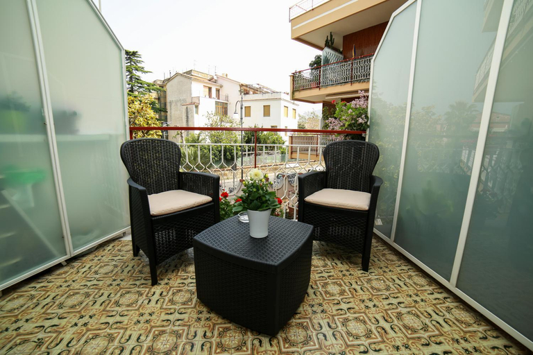 Others 5, Casa Minna, Napoli