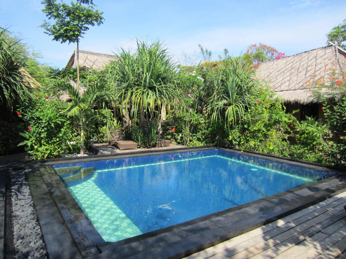 Swimming Pool 13