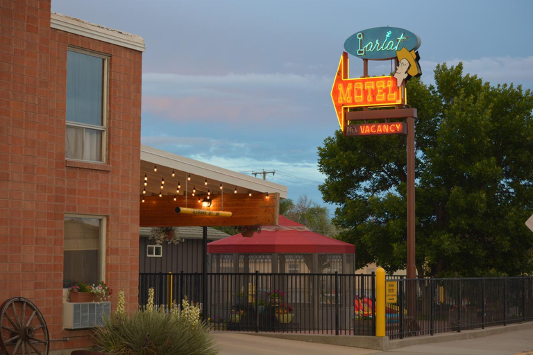 Others 3, Lariat Motel, Big Horn