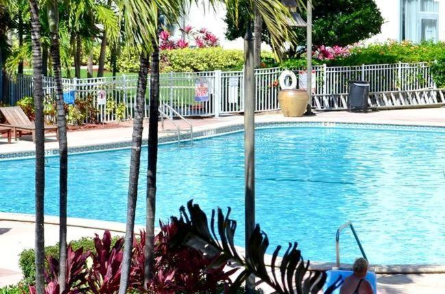 Sport & Beauty 2, Sunny Isles Ocean Reserve Condo Apartments, Miami-Dade