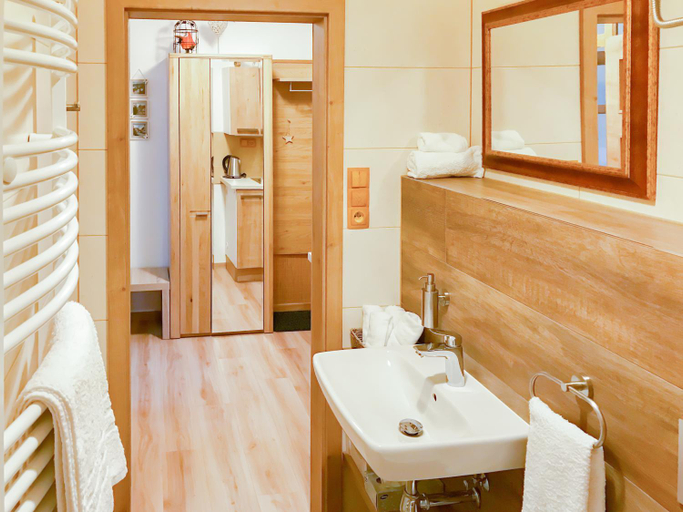 Bathroom 4, Golden Wood Apartments, Plzeň
