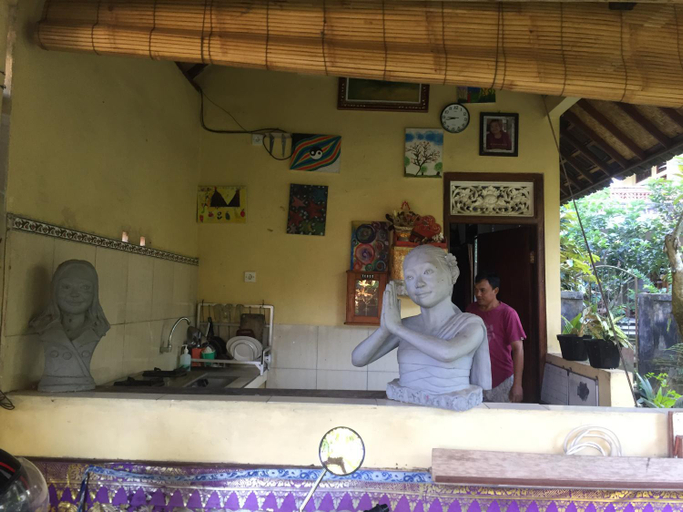 Others 3, Kenari House, Gianyar