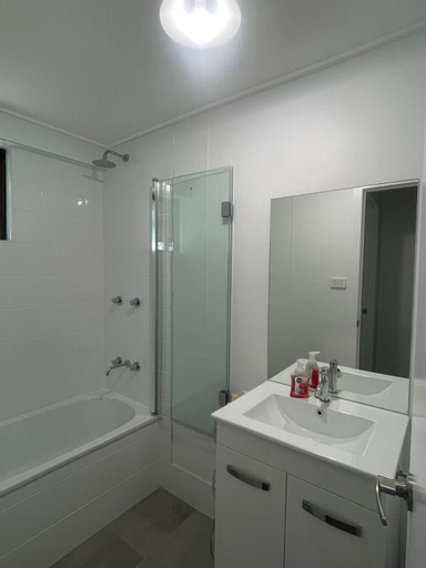 Bedroom 3, YnY Guest house, Waterford West