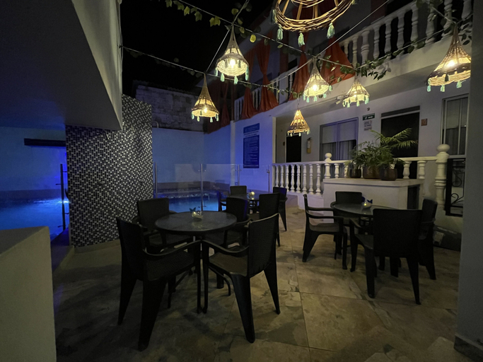 Food & Drinks 4, Gran Hotel Los Angeles, El Colegio