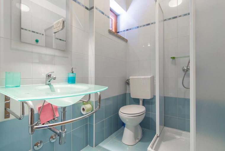 Bathroom, Bed and breakfast Rogocana, Labin