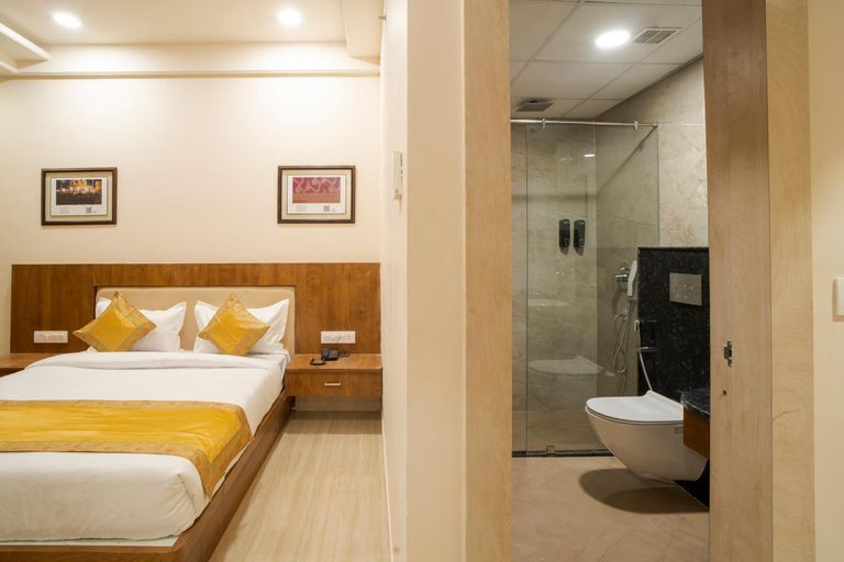 Bedroom 3, The Triana, Varanasi