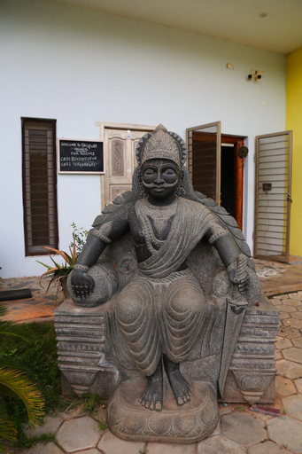 Shangrila at blissful haven near to Matrimandir, Viluppuram