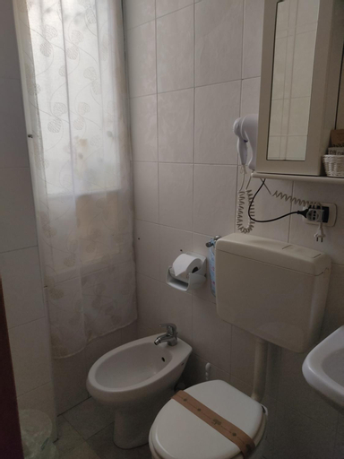 Bathroom 4