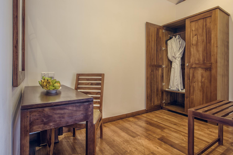 Bedroom 3, Suriya Resort, Wennappuwa