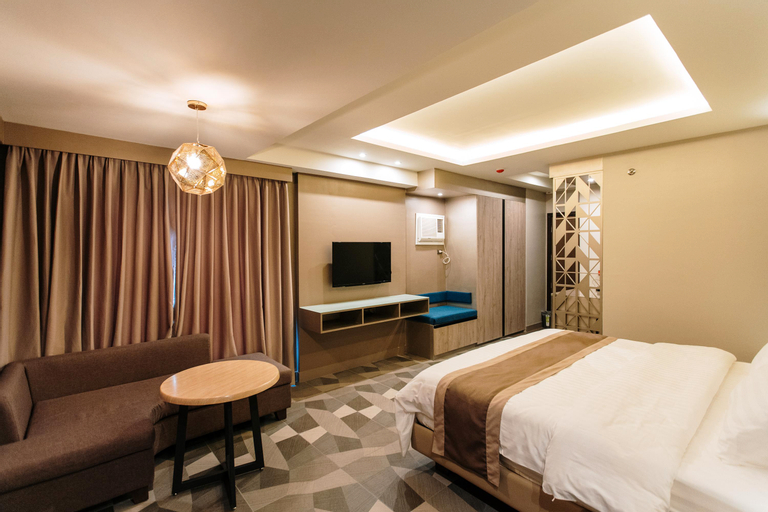 Bedroom 13