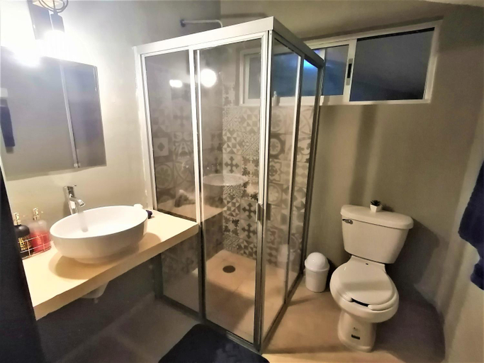 Bathroom 3, Casa Rafaelita, Mérida