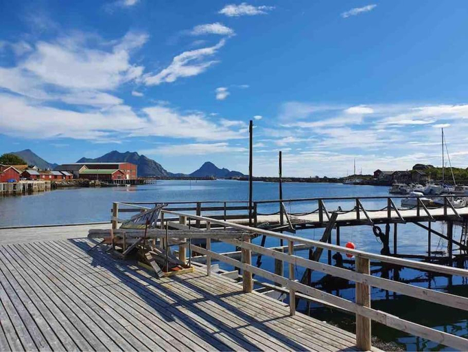 Others 3, Real fisherman's cabins in Ballstad, Lofoten, Vestvågøy