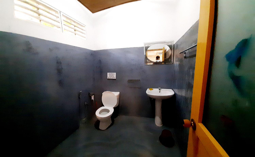 Bathroom 4, Hiriketiya Cinnamon Garden, Dickwella