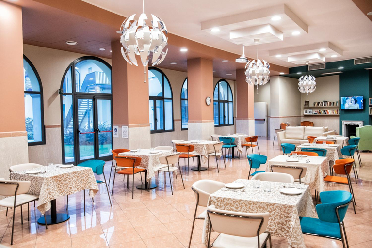 Food & Drinks 4, CallMe Crema - Struttura in centro storico, Cremona